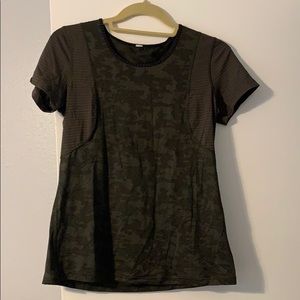 Lululemon short sleeve crew tee